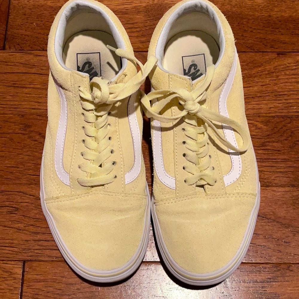 Almost New!! Yellow Pig Suede Old Skool Vans